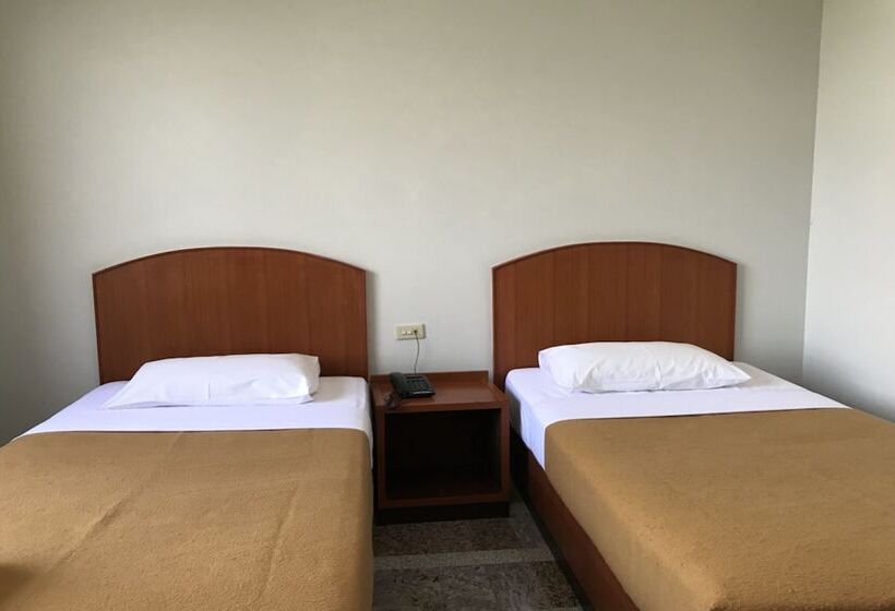 Lopburi Residence 2 Hotel And Resort
