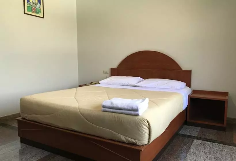 Lopburi Residence 2 Hotel And Resort