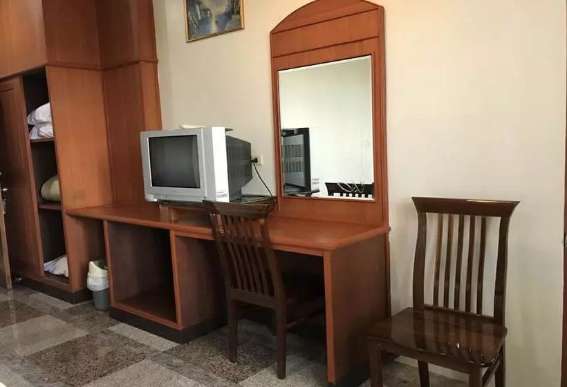 Lopburi Residence 2 Hotel And Resort