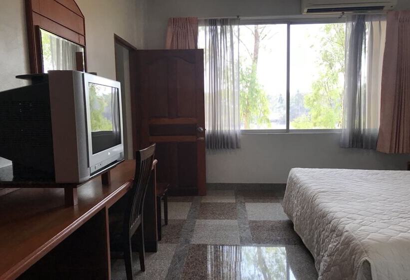 Lopburi Residence 2 Hotel And Resort