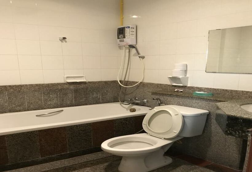 Lopburi Residence 2 Hotel And Resort