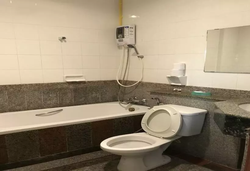 Lopburi Residence 2 Hotel And Resort