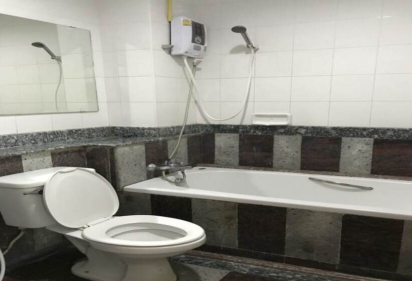 Lopburi Residence 2 Hotel And Resort