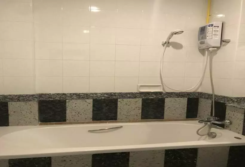 Lopburi Residence 2 Hotel And Resort