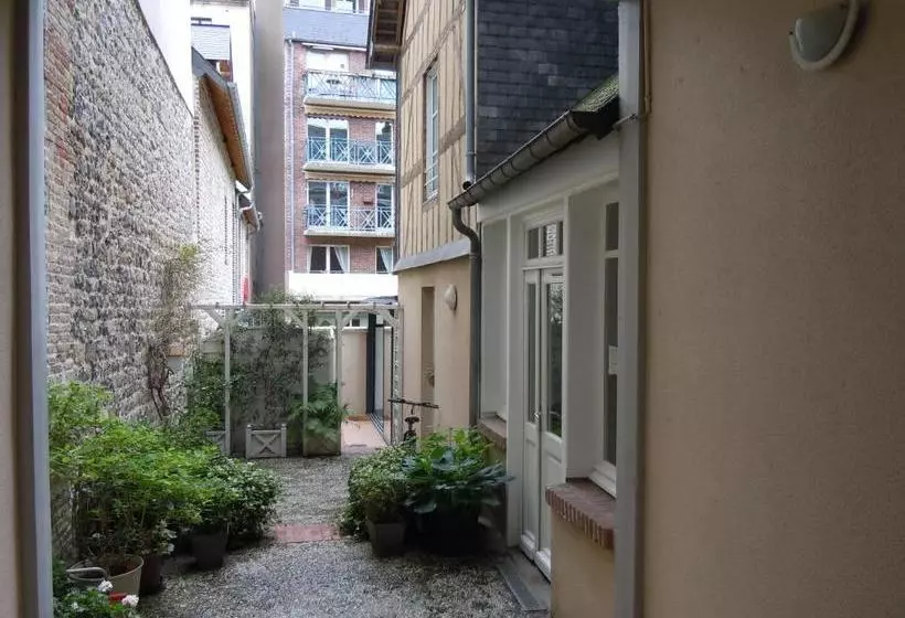 Modern House In Central Honfleur