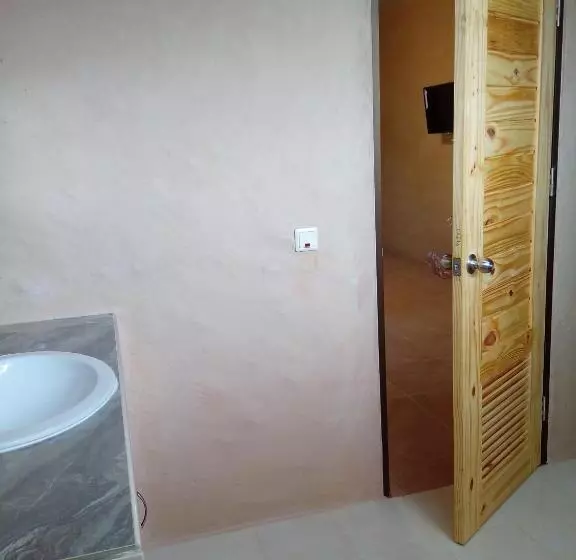 ペンション Baandin Resort