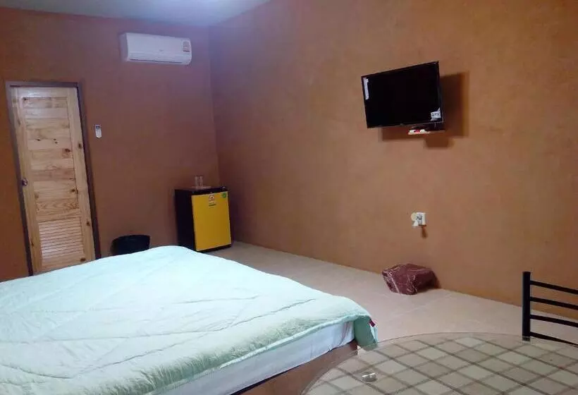 ペンション Baandin Resort