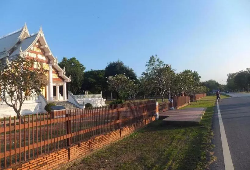 ペンション Baandin Resort