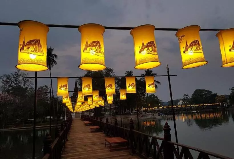 ペンション Baandin Resort