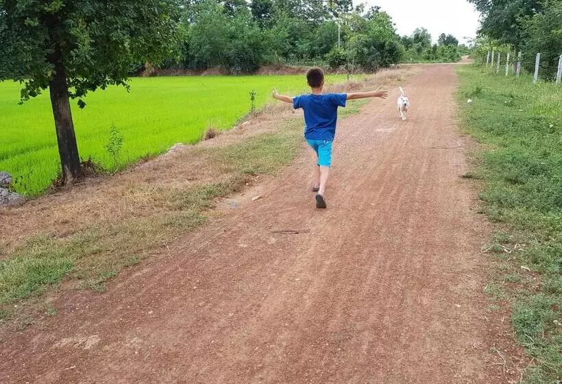 ペンション Baandin Resort