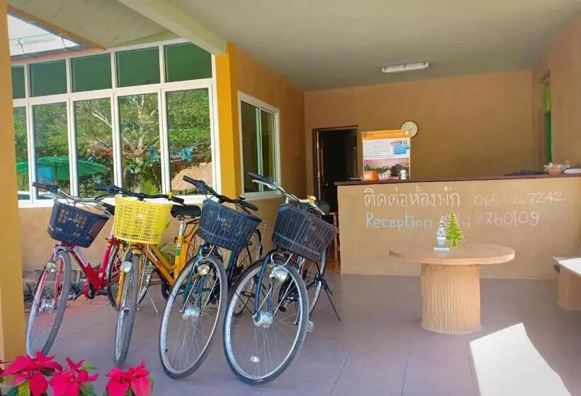 ペンション Baandin Resort