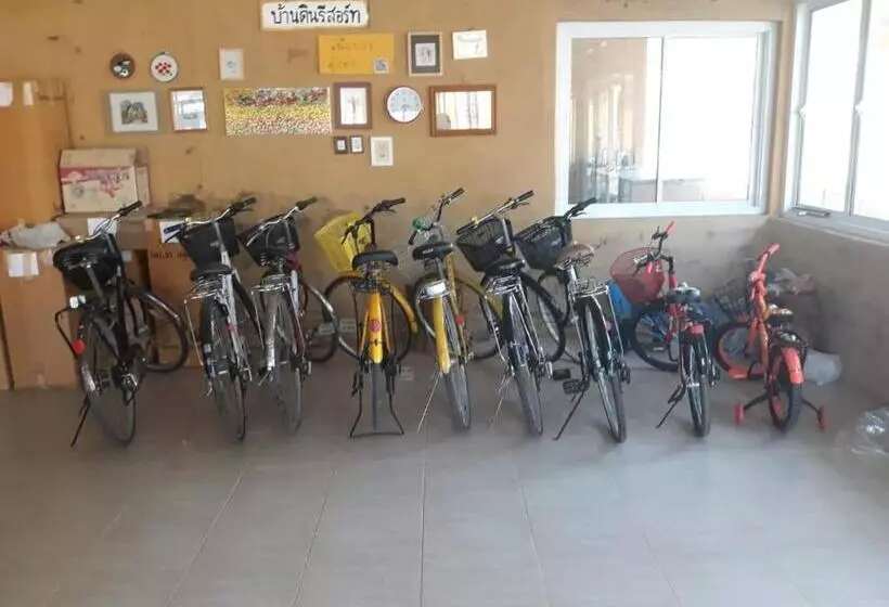 ペンション Baandin Resort