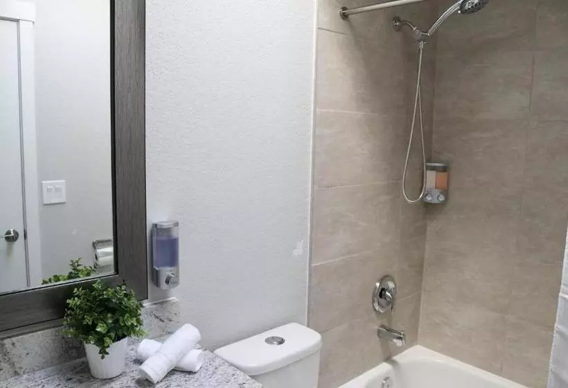 Majatalo North Seattle Guesthouse