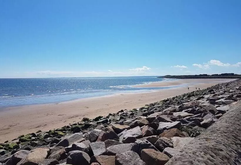 Majatalo Seaview Guest House