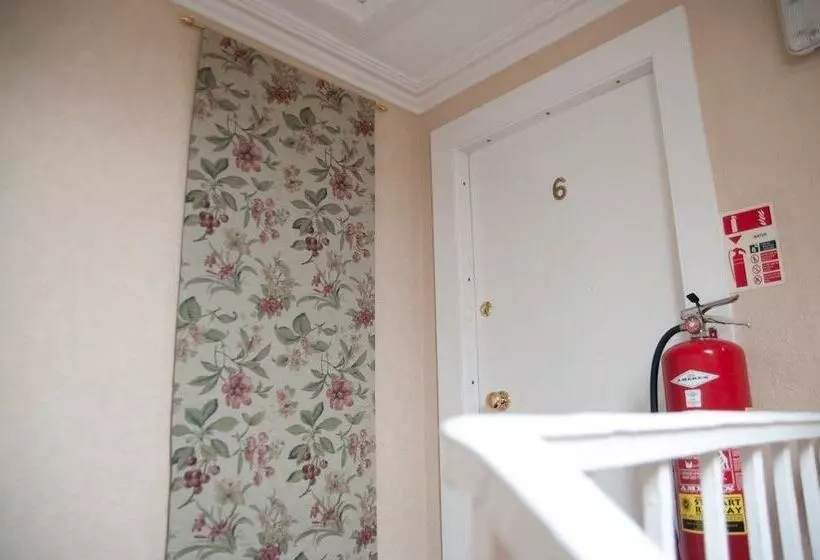 Majatalo Seaview Guest House