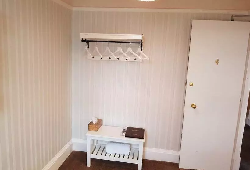 Majatalo Seaview Guest House