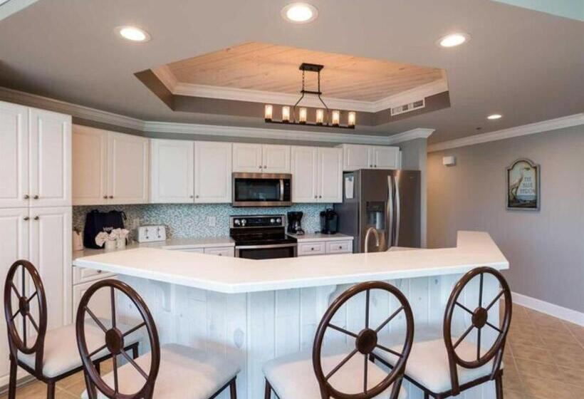 Phoenix On The Bay 2208 By Meyer Vacation Rentals