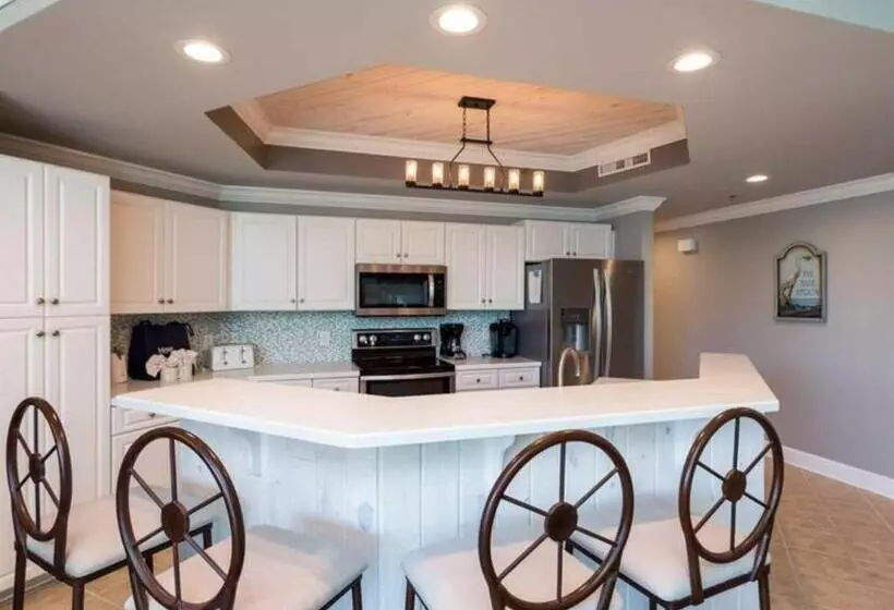 Phoenix On The Bay 2208 By Meyer Vacation Rentals