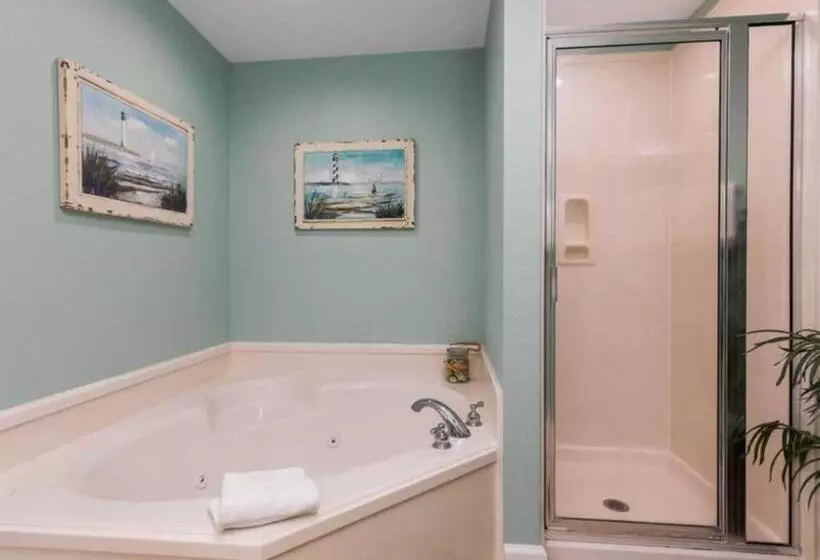 Phoenix On The Bay 2208 By Meyer Vacation Rentals