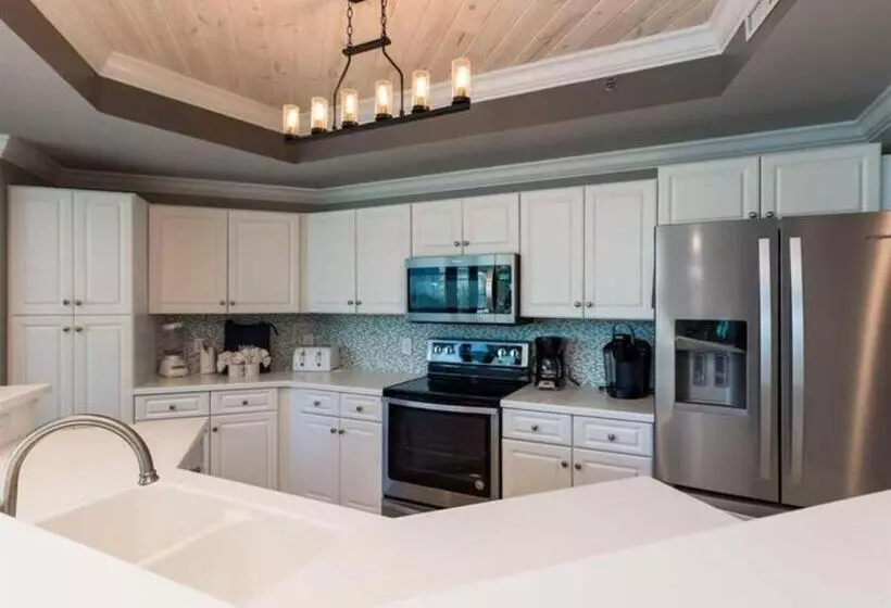 Phoenix On The Bay 2208 By Meyer Vacation Rentals