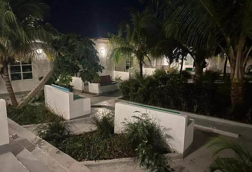 ホテル Sunseabar Beach Resort