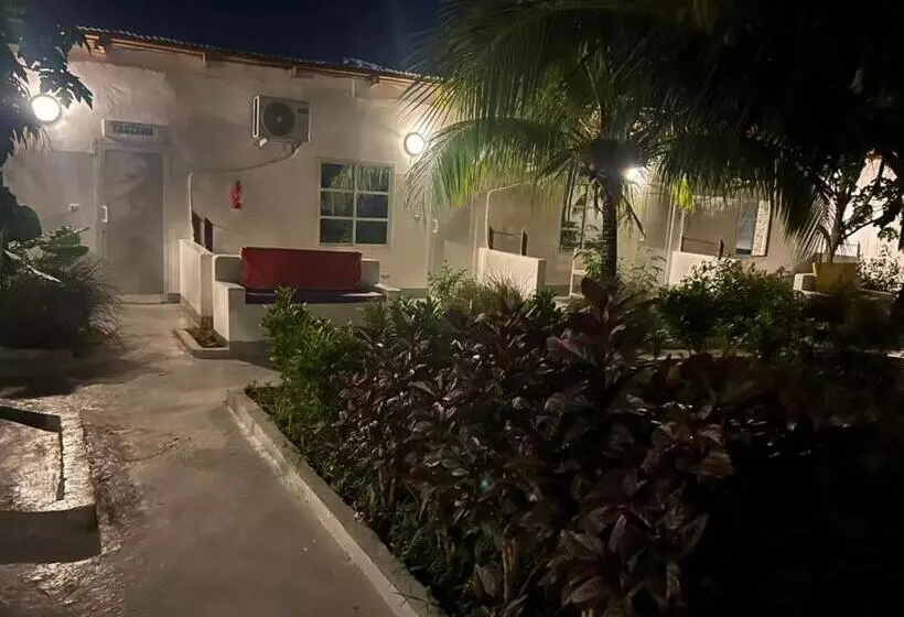 ホテル Sunseabar Beach Resort