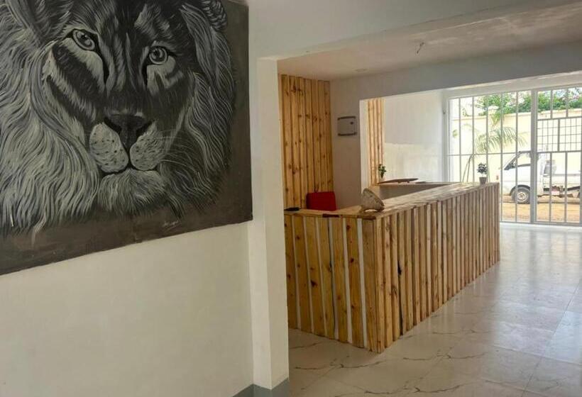 Hotel Sunseabar Beach Resort