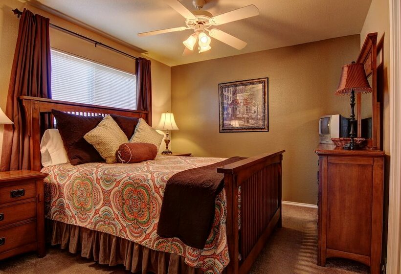 Texas Two Step At Waterwheel