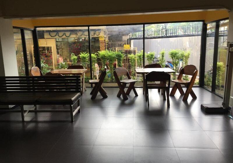 هاستل Yes Kaosan