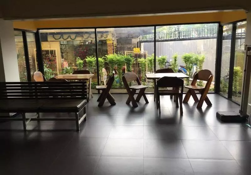 هاستل Yes Kaosan