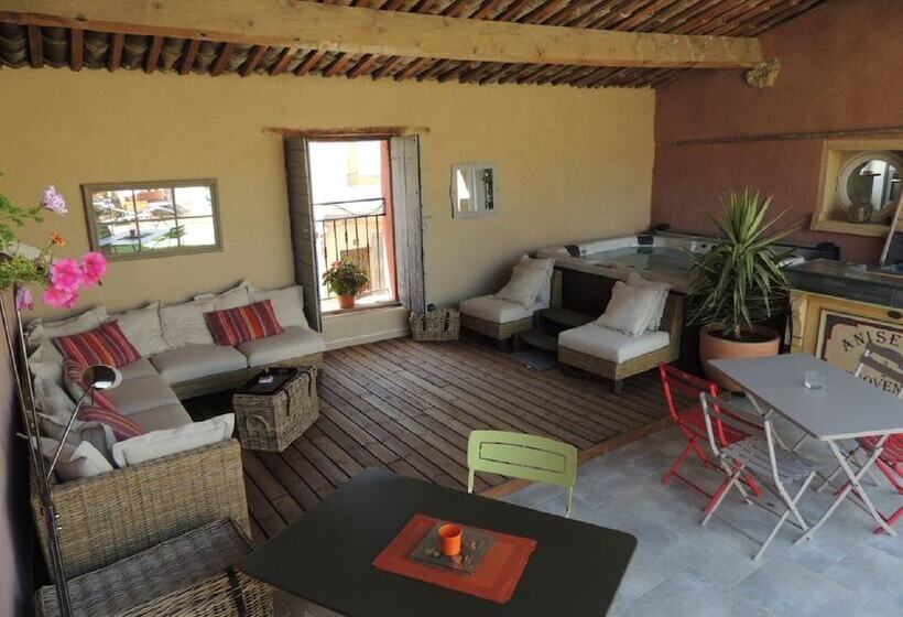 ベッドアンドブレックファースト Eden Roque