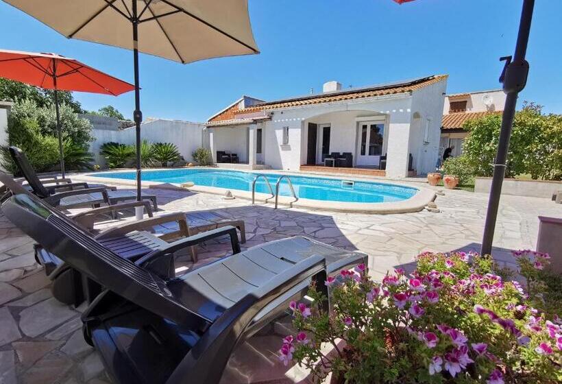 مبيت وإفطار La Casa Del Arti Chambres D Hotes