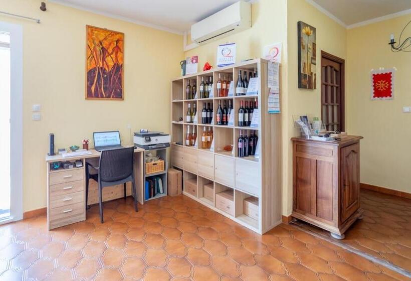 مبيت وإفطار La Casa Del Arti Chambres D Hotes