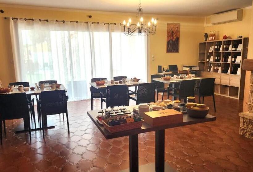 مبيت وإفطار La Casa Del Arti Chambres D Hotes