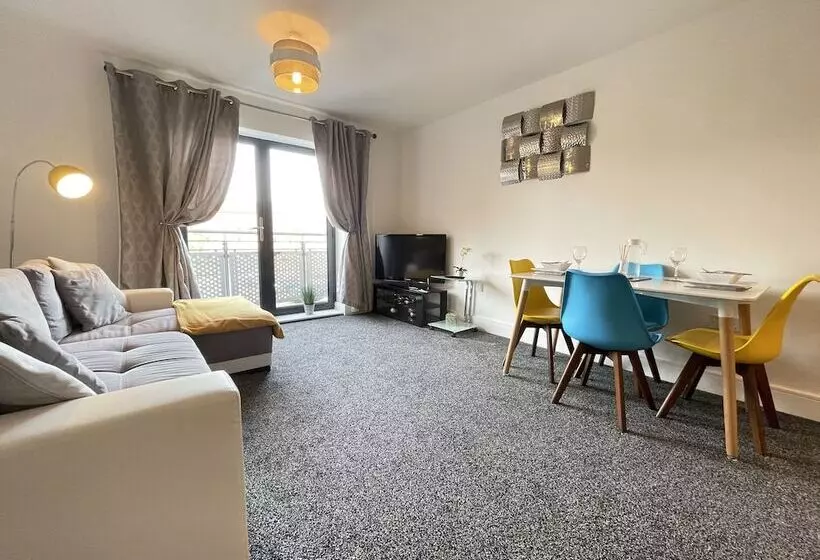 Grand Central Apartments