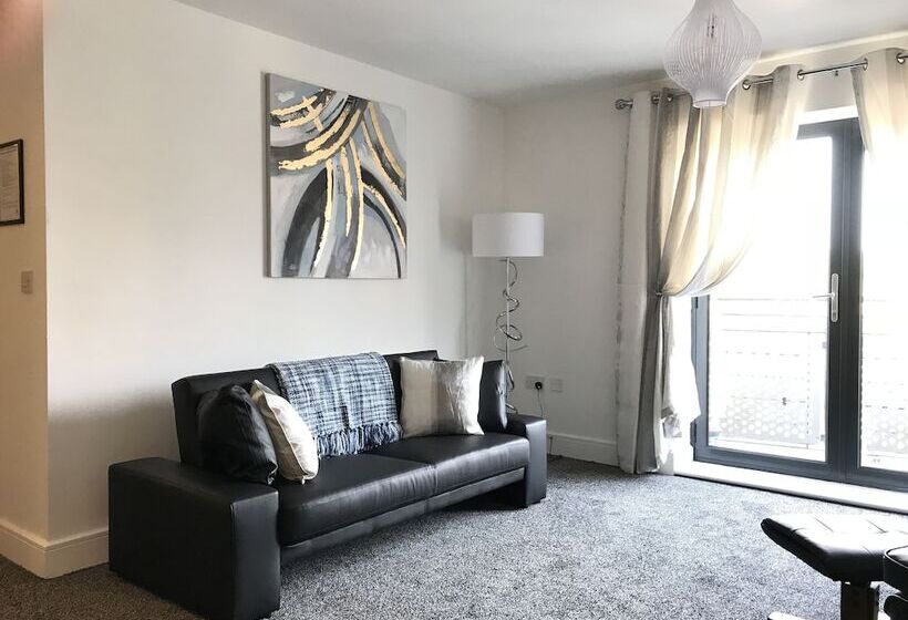 Grand Central Apartments