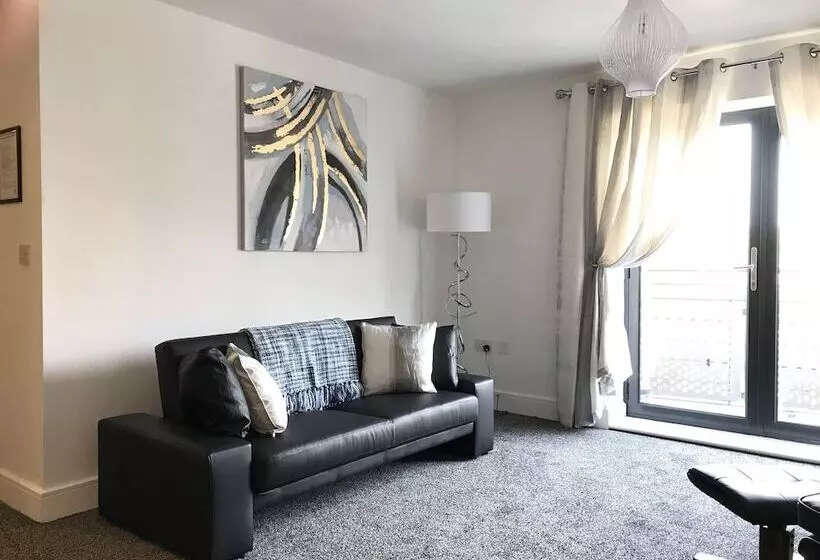 Grand Central Apartments