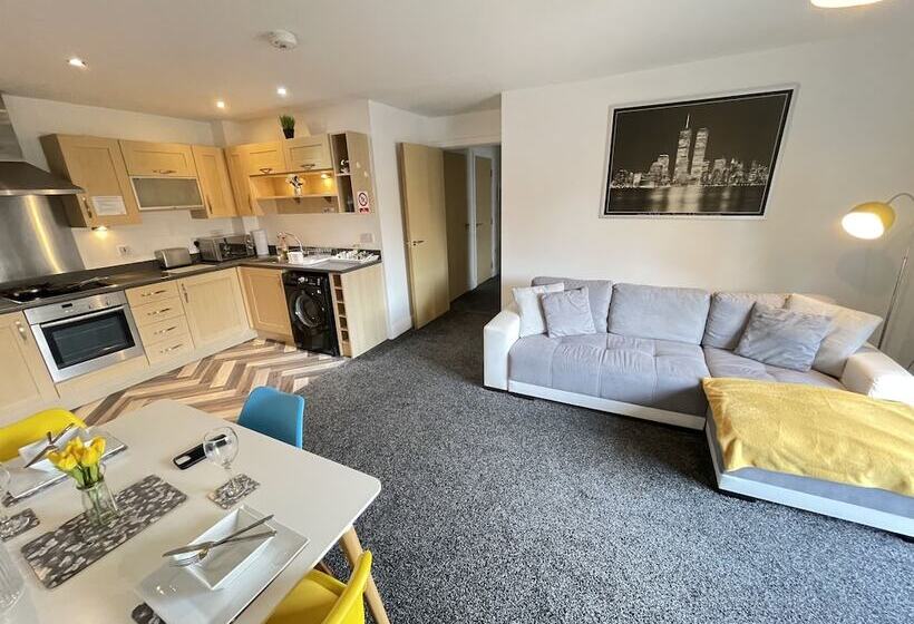 Grand Central Apartments