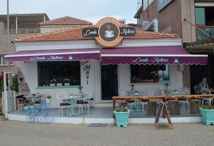 Cunda Mavi Otel   Adults Only