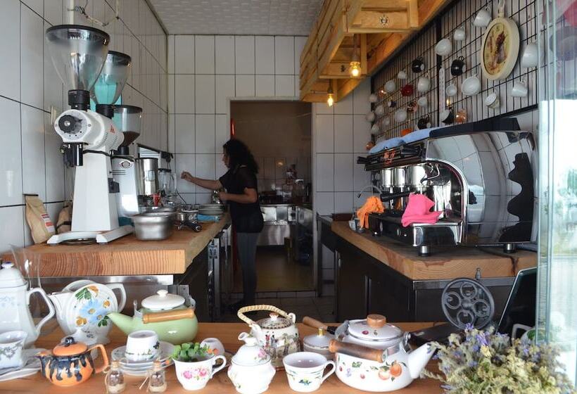 Cunda Mavi Otel   Adults Only