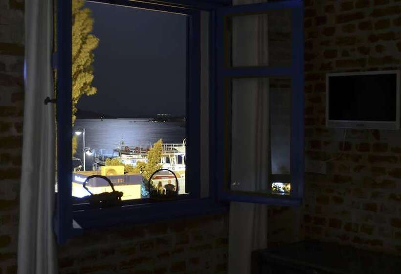 Cunda Mavi Otel   Adults Only