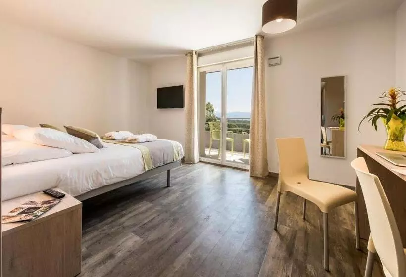 Hotelli Du Grand Parc