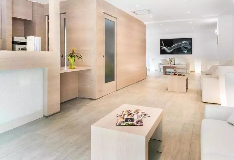 Hotelli Du Grand Parc