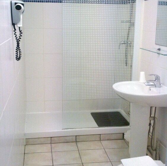 בית מלון כפרי Hôtel Le Grand Large