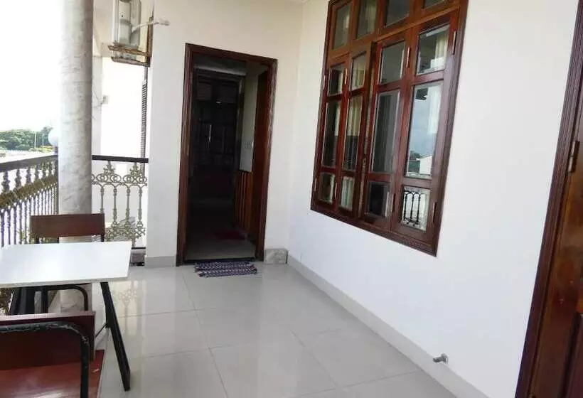 هتل Nam Phương Riverside Villa