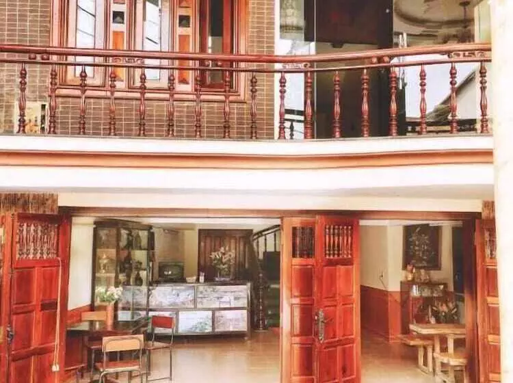 هتل Nam Phương Riverside Villa