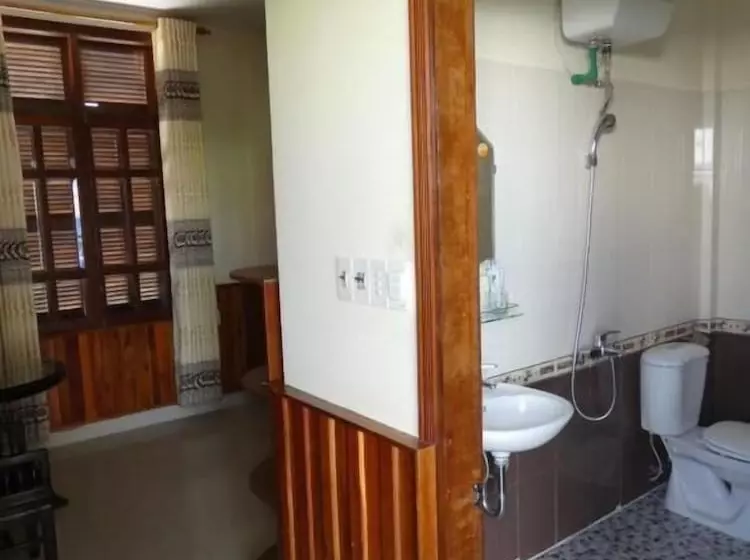هتل Nam Phương Riverside Villa