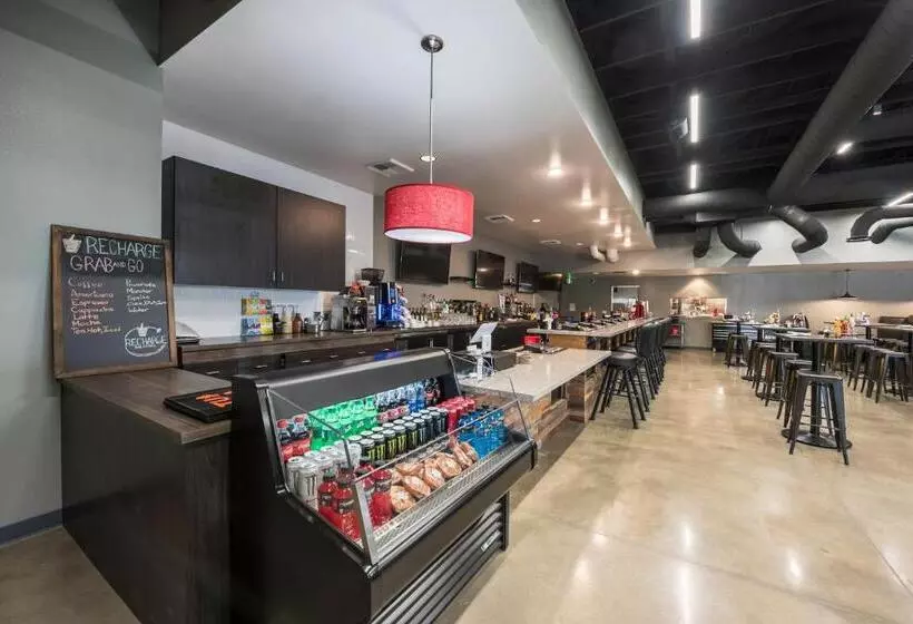 ホテル Studio 6mccarran, Nv  Sparks  Tahoe  Reno Industrial Center
