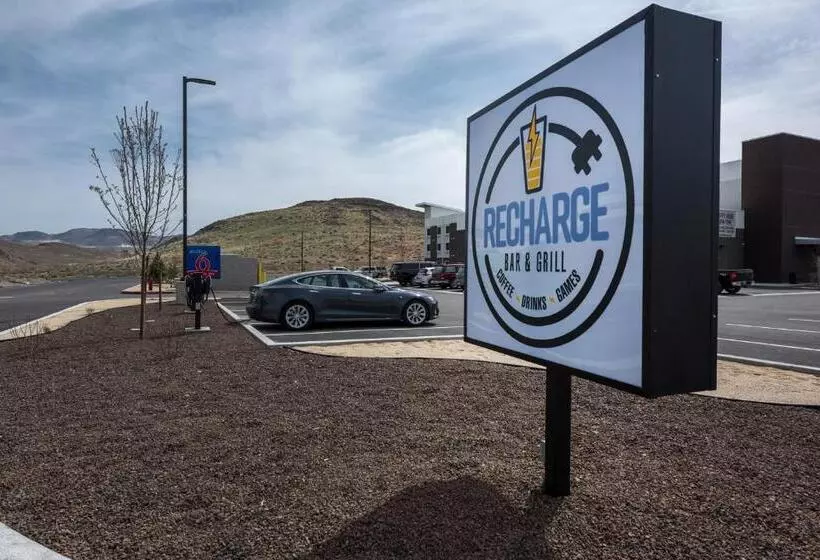 ホテル Studio 6mccarran, Nv  Sparks  Tahoe  Reno Industrial Center