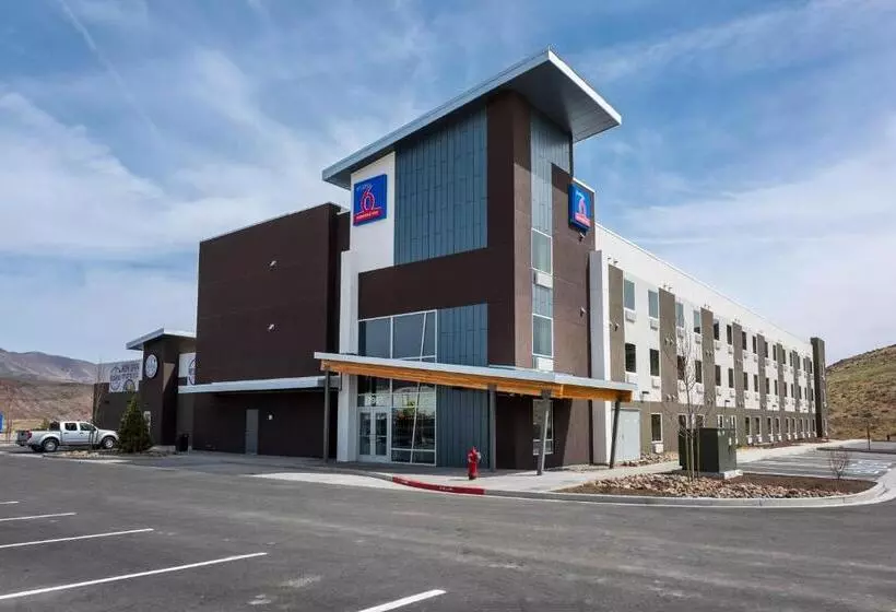 ホテル Studio 6mccarran, Nv  Sparks  Tahoe  Reno Industrial Center